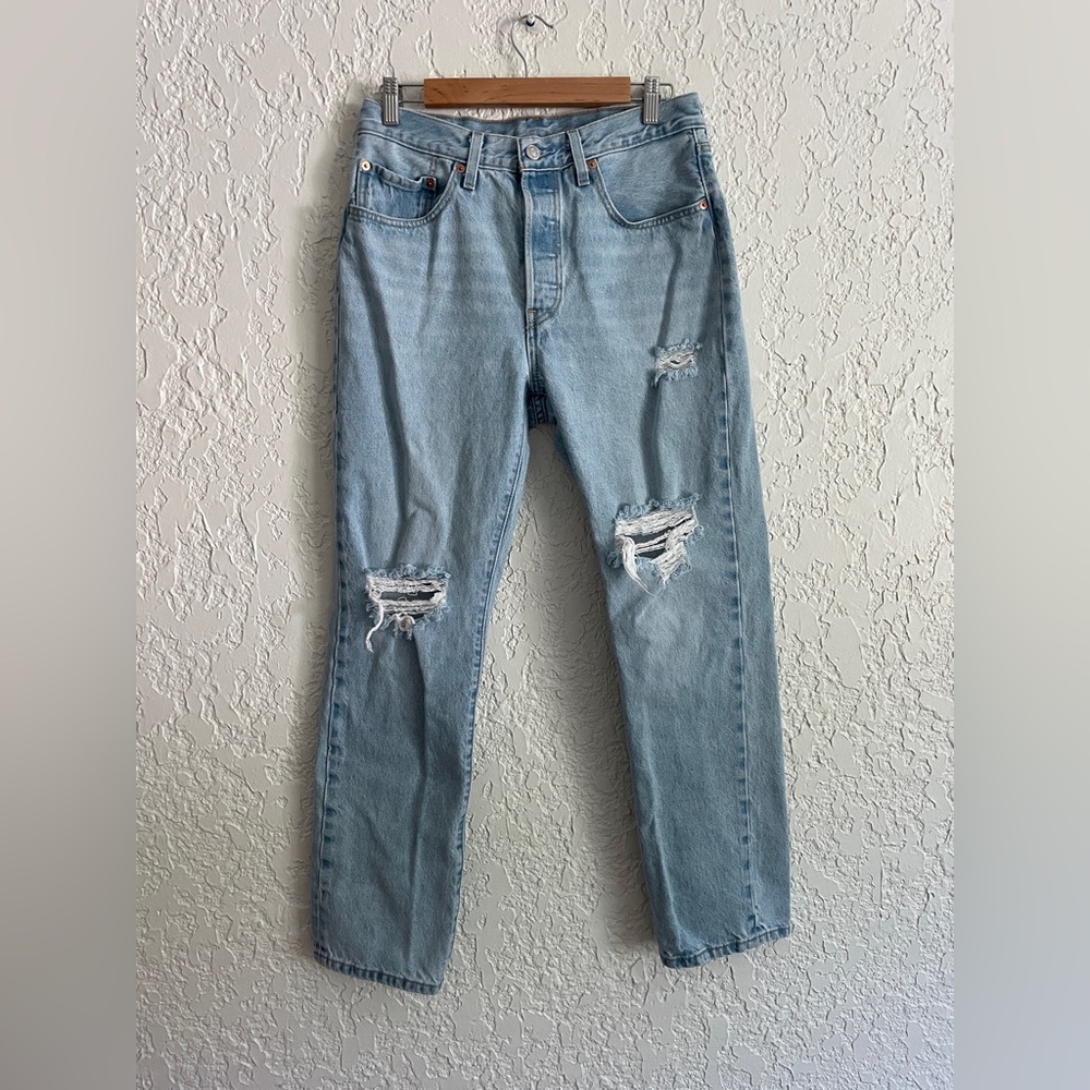 LEVI’S 501 Distressed Jeans - 30 x 30